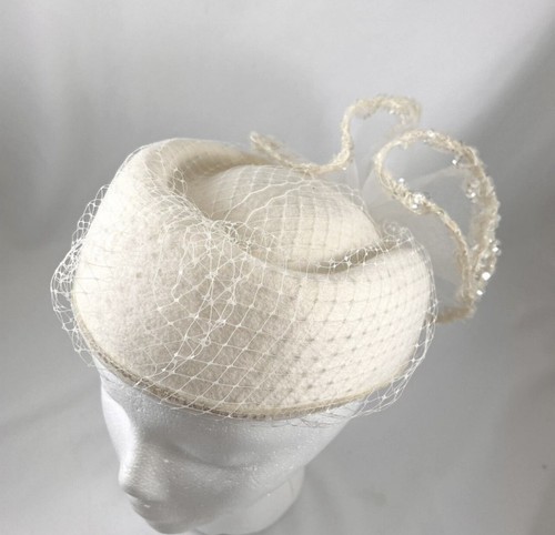 Vintage Bridal Pillbox Hat White Wool 1960’s Tulle Bow W/Sequins - Picture 2 of 10