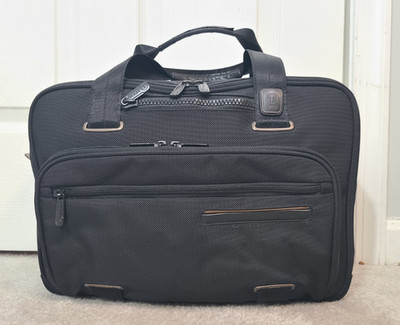 TUMI T-Tech 56541D Expandable Laptop Briefcase. Clean.