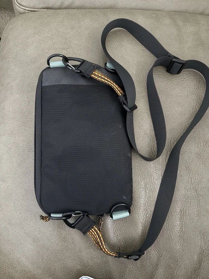 Bolso Bandolera CHUMS Rover Ajustable Multi-Bolsillo Táctico Senderismo Viaje 75-14 Foto 2 de 4