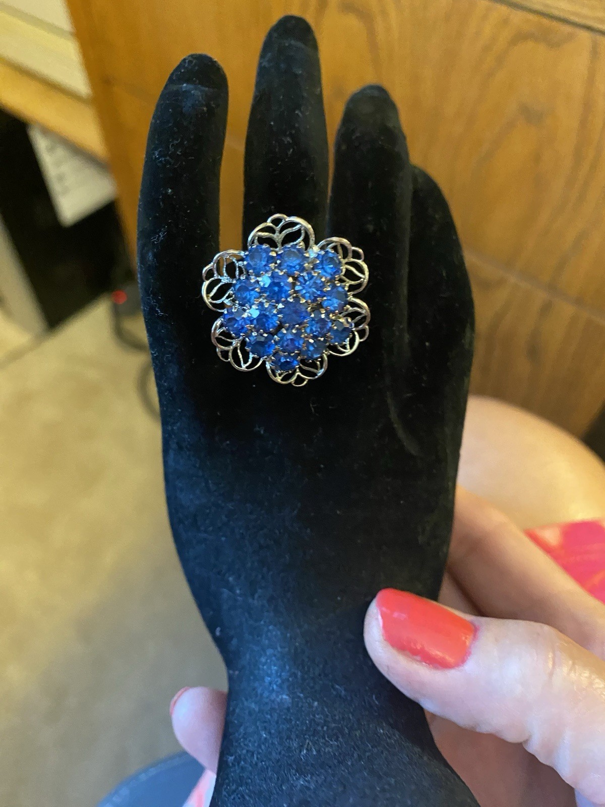 Beautiful Blue rhinestone Ring - image 5