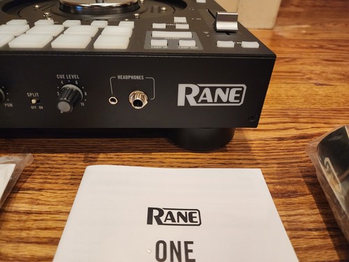 RANE ONE Professional Motorized DJ Controller for Serato DJ Pro New in Open Box - Foto 7 di 19