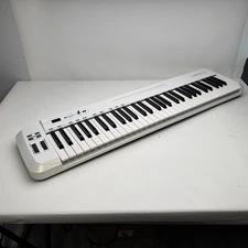 Samson Carbon 61 USB MIDI Keyboard Controller | 61-Key Velocity Sensitive | iPad
