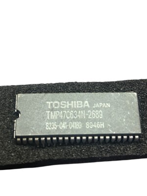 Toshiba TMP47C634N-2689, 4-bit microcontroller 42 Pin