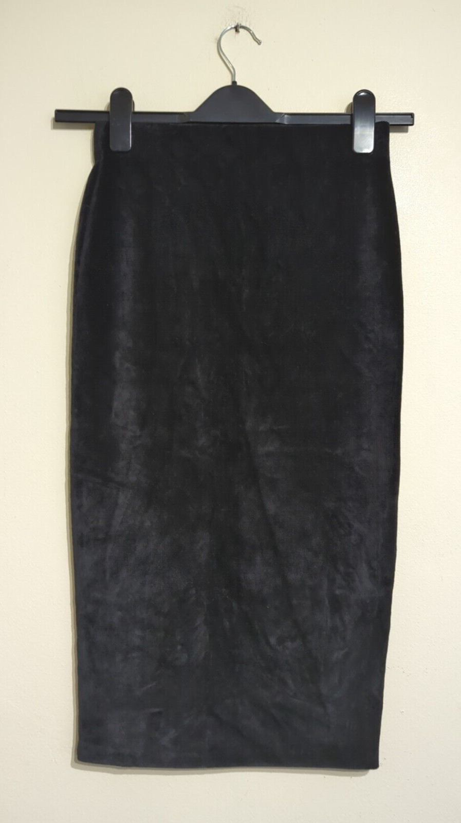 Whistles Black Ribbed Velour Midi Skirt in XS Extra Small