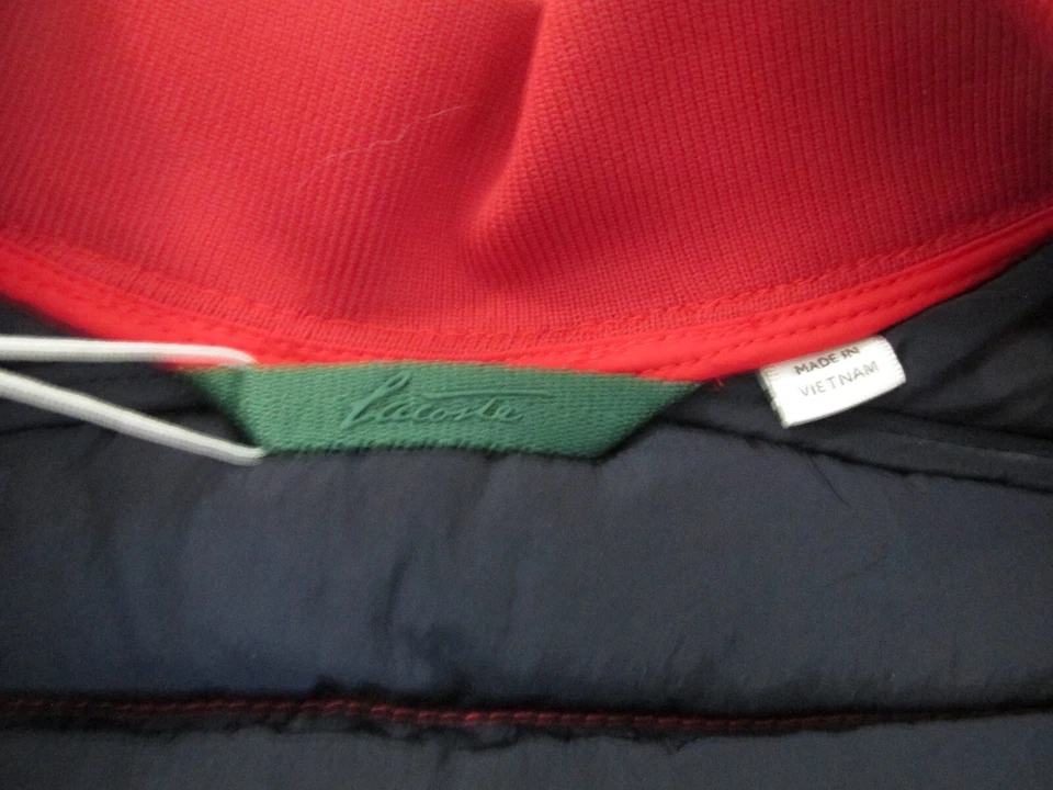 NEW Lacoste Lightweight Water Resistant Puffer Vest Mens L Red BH1931 $200.00 - Image 4 of 4
