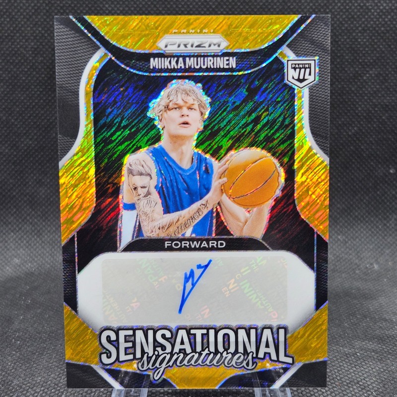 Miikka Muurinen 2025-26 Prizm Basketball Gold Shimmer FOTL Auto 01/10 Arkansas