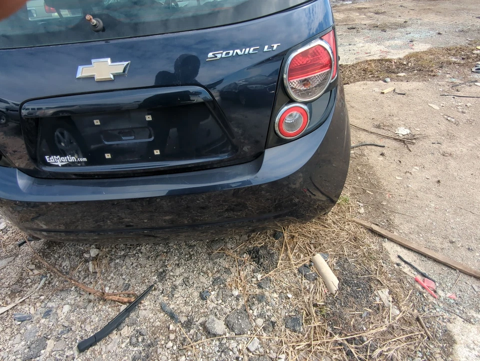 2012-2016 Chevrolet Sonic Rear Bumper Assembly Oem NH93Y Foto 2 de 3