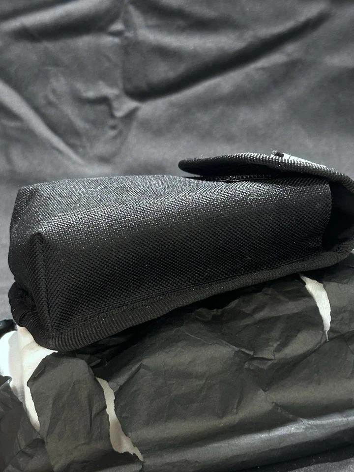 Targus Compact Camera Case- Black Case For Point And Shoot - Image 2 of 4