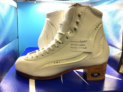 Riedell Elara size 7.5C/B ( NEW discontinued Display model)