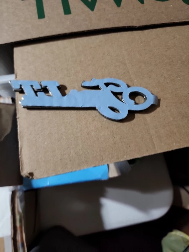 NOS 1974-1980 CHEVROLET CAMARO STICK ON ROOF PANEL EMBLEM - Image 4 of 4