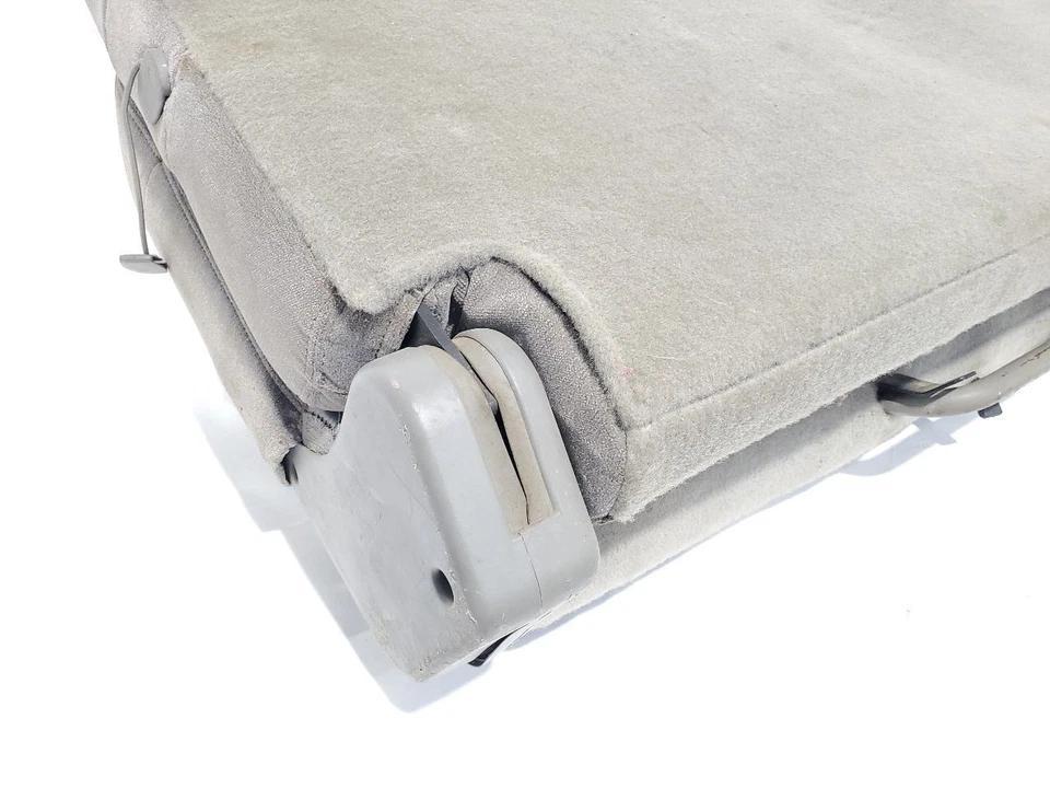 2001 2006 雪佛兰 Suburban 2500 育空 XL 原始设备制造商第三排座椅 — 第 4/4 张图片