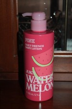 Victoria's Secret VICTORIA SECRET Rosa SANDÍA LOCIÓN CORPORAL DIARIA 12 OZ BOMBA