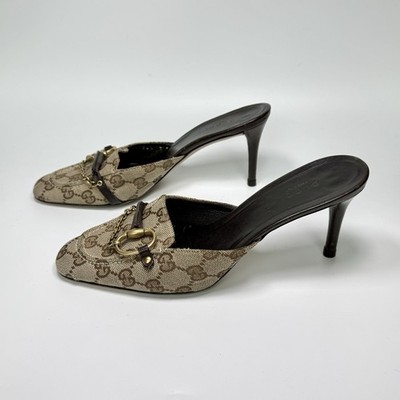 靴 Vintage Gucci Monogram Heel Mules 36 C Vintage Gucci Monogram Horsebit Mule Heels in Beige / Brown / Gold
