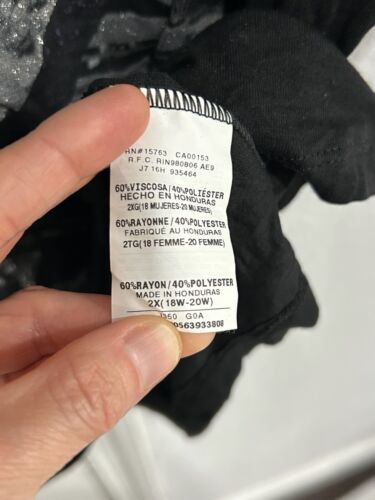 Just My Size Hanes NWT Graphic Black Purple Cityscape Print Short Sleeve Sz 2X - Picture 8 of 10
