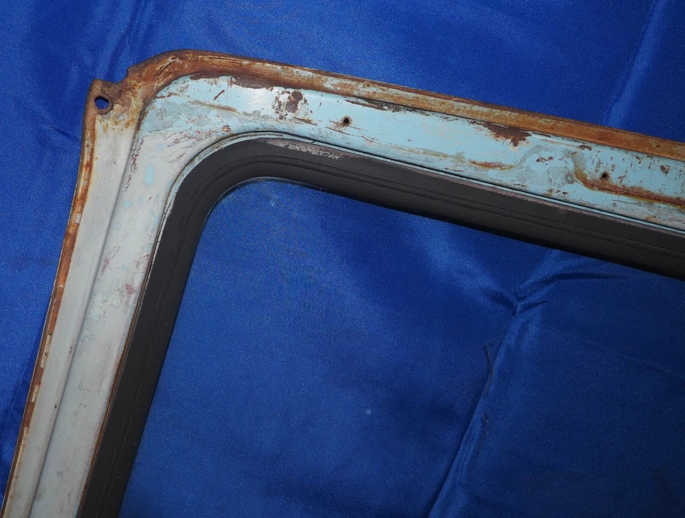 NOTES 1969-1973 Toyota Landcruiser FJ40 Front Windshield Surround W/Glass OEM - Image 4 of 4