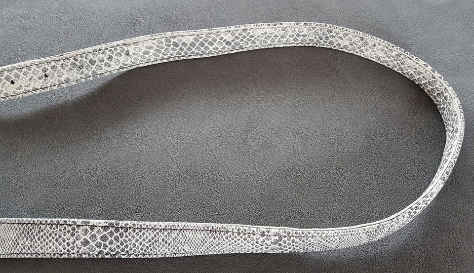 Ledergürtel von Esprit in Schlangenoptik * Gr. M * 100 cm x 2,5 cm Echtleder NEU - Bild 4 von 4