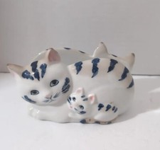 Henriksen Imports Ceramic Cat and Kitten Napkin Holder Japan White Blue Kitchen