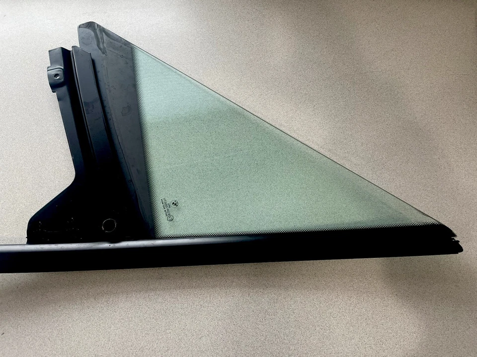 BMW Z3 ROADSTER E36/7 1996-2002 ~ cuarto de ventana lateral derecho ~ 51328410162 Foto 4 de 4