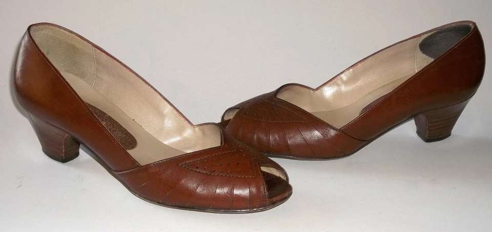 Zapatos Cruz Roja Tacón Apilado Peep Toe Cuero Marrón De Colección Talla 5 Foto 3 de 4