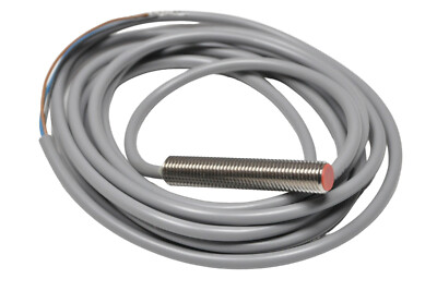 BAUMER ELECTRIC induktiver Sensor IFR 08.24.15/K840, NPN IFR-08.24.15/K840