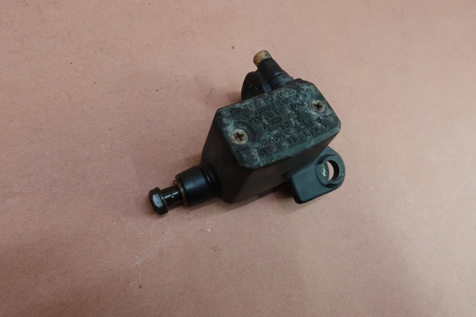 Cilindro maestro embrague manillar izquierdo Ducati Supersport 800 1998-2007 Foto 4 de 4