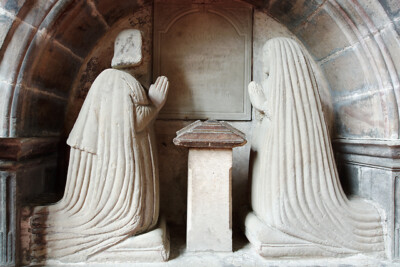 Foto Kirche - St. Oswald's Oswestry - Denkmal für Hugh Yale & Frau um 2013