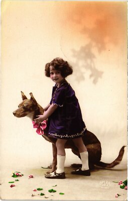 CPA AK Hund mit Mädchen HUNDE (1387949)