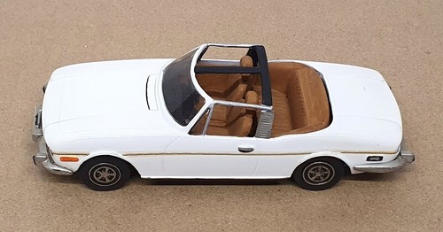 Minimarque 43 1/43 Scale Built Kit TS01W - Triumph Stag - White - Picture 4 of 5