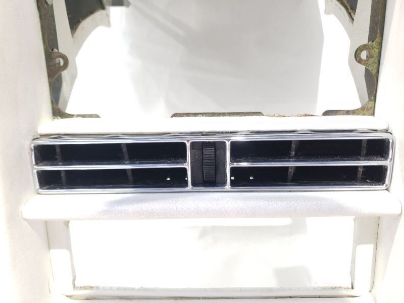Rolls-Royce Silver Spur 1994 Climate control panel trim