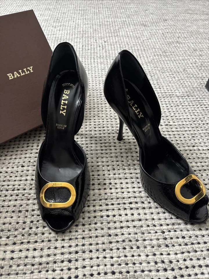 Bally Black Patent Leather Women's Heels, Size 40 with Original Dust Bag - image 3 of 4