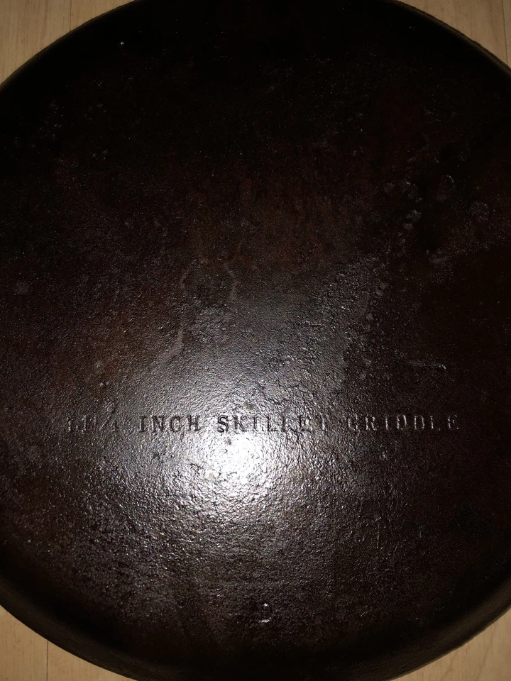 ВИНТАЖНАЯ ЧУГУННАЯ СКОВОРОДА С СКОВОРОДКОЙ «WAGNERWARE 11 1/4 ДЮЙМА СДЕЛАНО В США  - Изображение 4 из 4