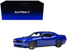 Autoart 71772 1/18 2022 Dodge Challenger R/T Scat Pack Widebody