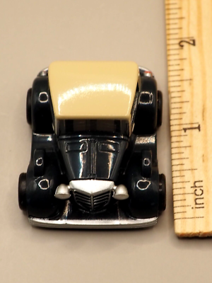 Cadillac Fleetwood 1933 Gm Famous Car Collection Pullback Mini Car