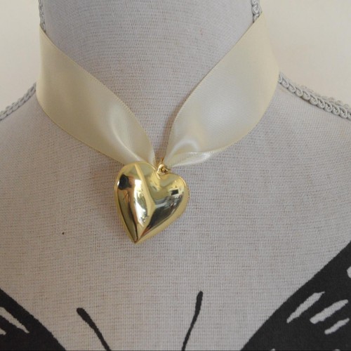 Collana medaglione oro a forma di cuore estetica sognante romantica fata civetta carina - Foto 6 di 7