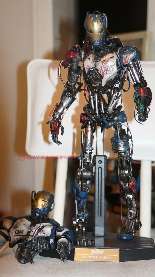 Boneco de ação 1/6 Hot Toys MMS 292 Avengers Age of Ultron Ultron Mark 1 NOVO - Imagem 4 de 4