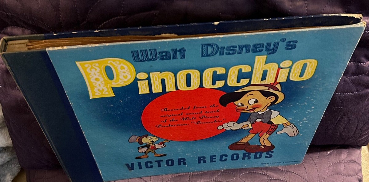 WALT DISNEY'S PINOCCHIO VICTOR RECORD SET C. 1940'S P-18