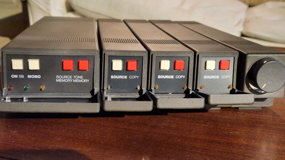 MERIDIAN storico Pre a componenti discreti e Finale in classe AA - Immagine 4 di 4