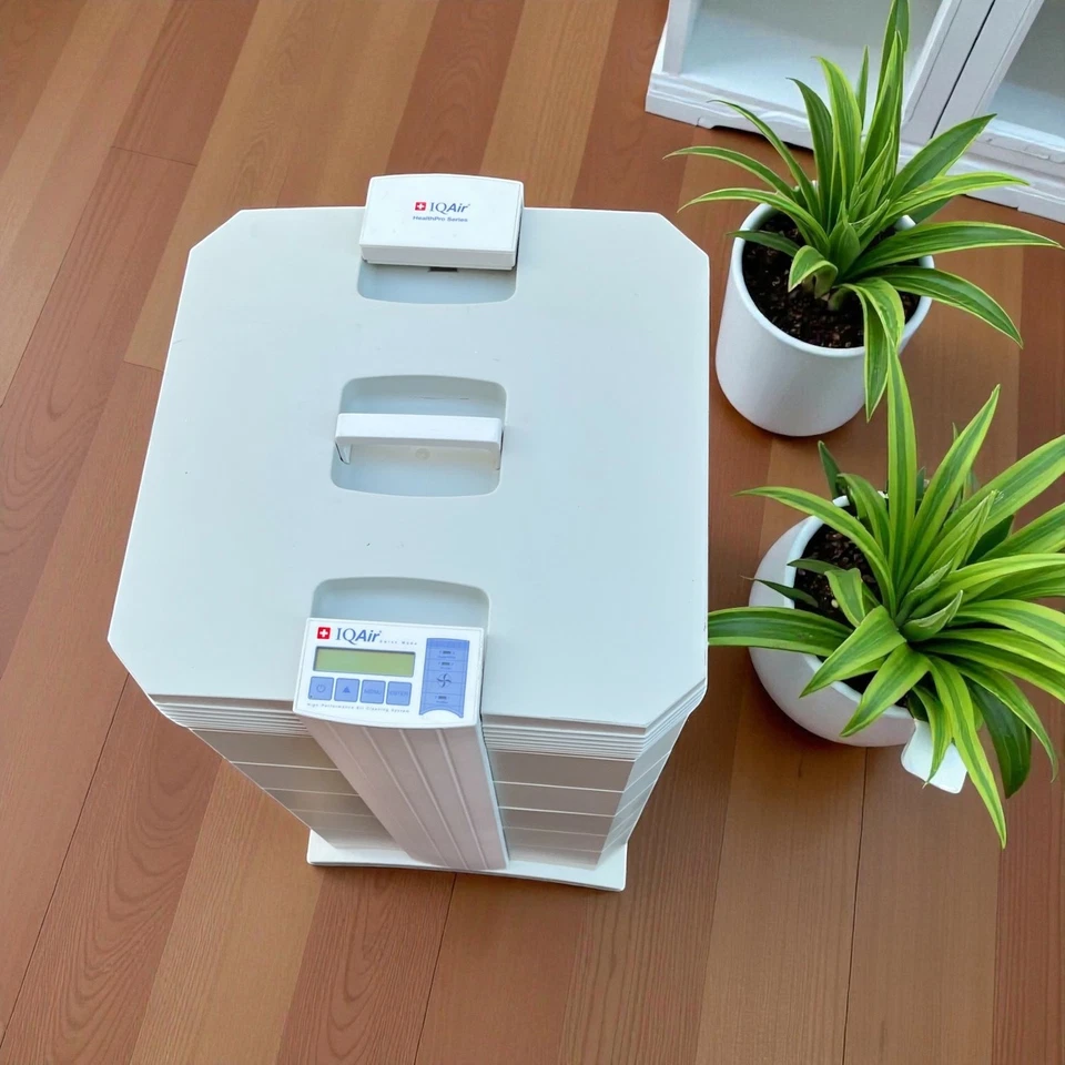 Purificador de aire serie IQAir HealthPro - Hecho en Suiza - Serie HealthPro con manual Foto 2 de 4