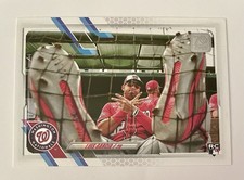 2021 Topps Series 1 LUIS GARCIA RC Photo Variation “Feet Up”  Nationals SSP #298