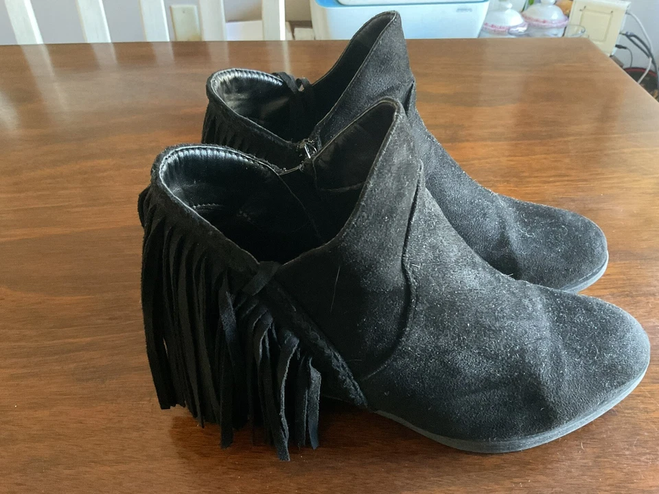 Botines Pierre Dumas de mujer con flecos de gamuza negros talla 8 Foto 3 de 4