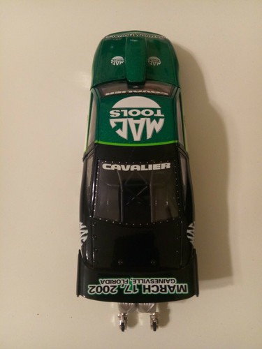 ACTION INAUGURAL 2002 GATORNATIONALS MAC TOOLS CHEVY CAVALIER PRO STOCK 1:24 - Picture 4 of 9