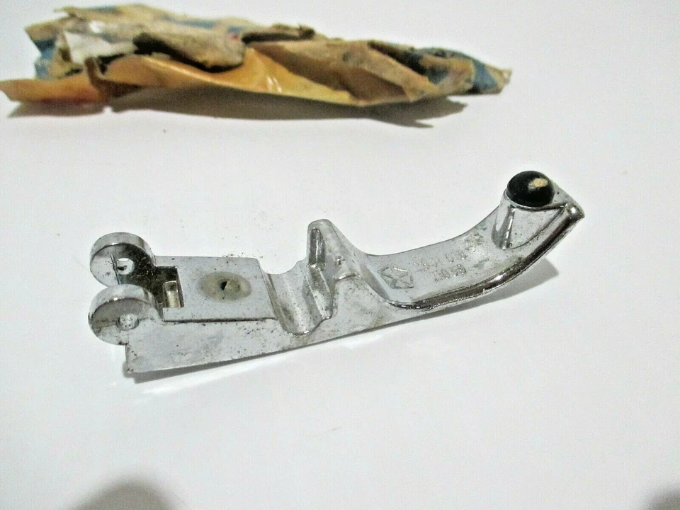 Dodge Chrysler Plymouth 1968-70 cuarto clase pestillo roadruner #2841018 nuevo de lote Foto 3 de 4