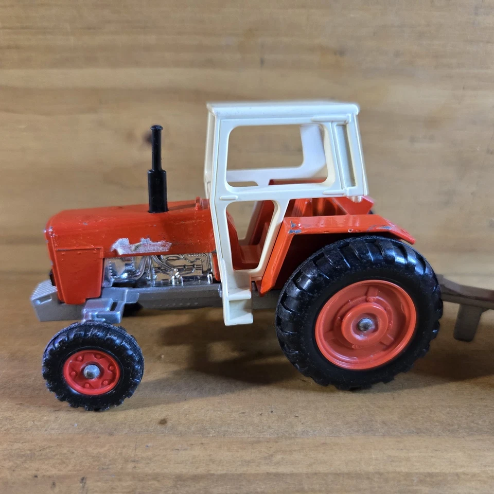 Tractor y remolque Matchbox SuperKings K-35 Massey Ferguson K-35 de 1978 Foto 3 de 4