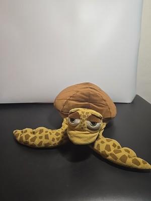 Finding Nemo Crush Sea Turtle 16  Hand Puppet Plush Disney Store