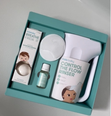 Baby Bath Essentials Kit Rinser, Brush, Bath Bombs Vapor Drops Set