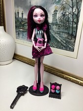 Monster High Scarnival Ghoul Fair Draculaura Doll