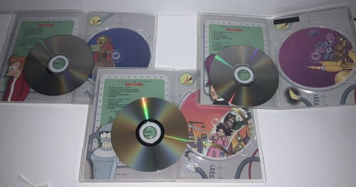 FUTURAMA “VOLUME ONE” 3-Disc DVD Set w/ “BONUS FEATURES” (GENTLY USED/PREOWNED) - Picture 4 of 5