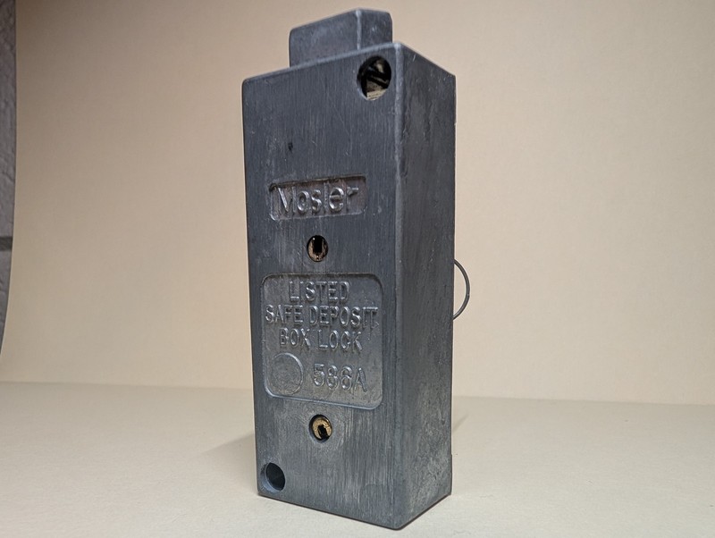 mosler safe deposit box locks