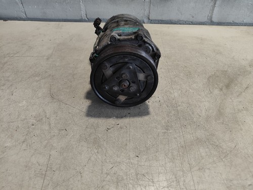 Kompressor Klimaanlage 1J0820803A VW Golf 1.6 74 KW 100 PS 214664 Km