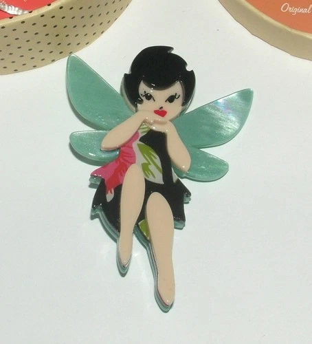 Erstwilder Crysta the Enchanting Brooch - 2018 Myths and Legends NIB